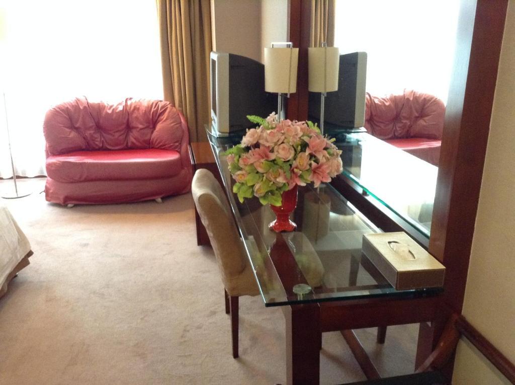 New Times Hotel Shenzhen Railway Station Екстериор снимка