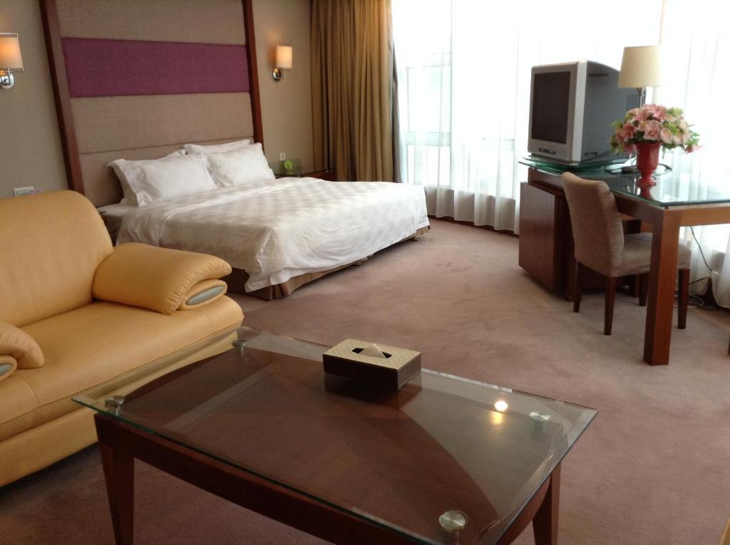 New Times Hotel Shenzhen Railway Station Екстериор снимка