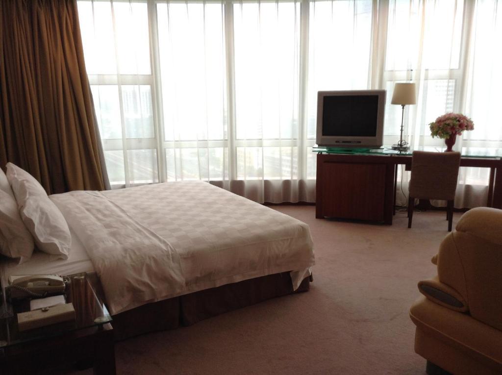 New Times Hotel Shenzhen Railway Station Екстериор снимка