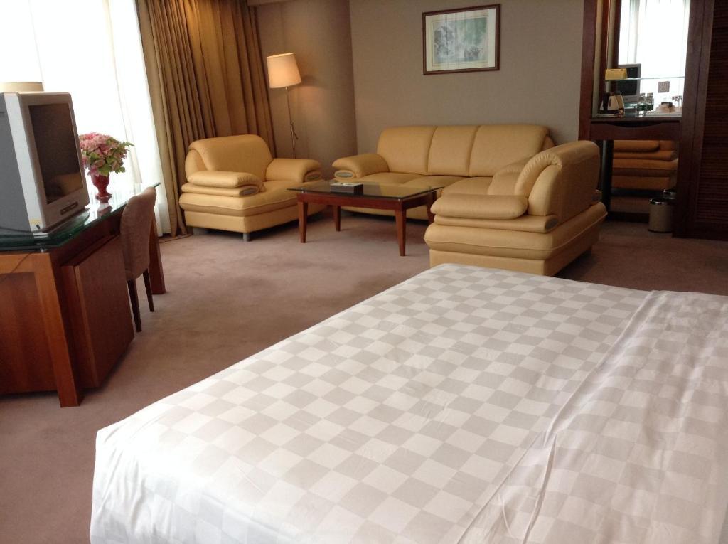 New Times Hotel Shenzhen Railway Station Екстериор снимка