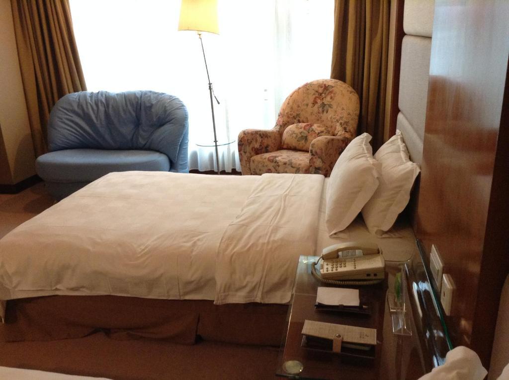 New Times Hotel Shenzhen Railway Station Екстериор снимка