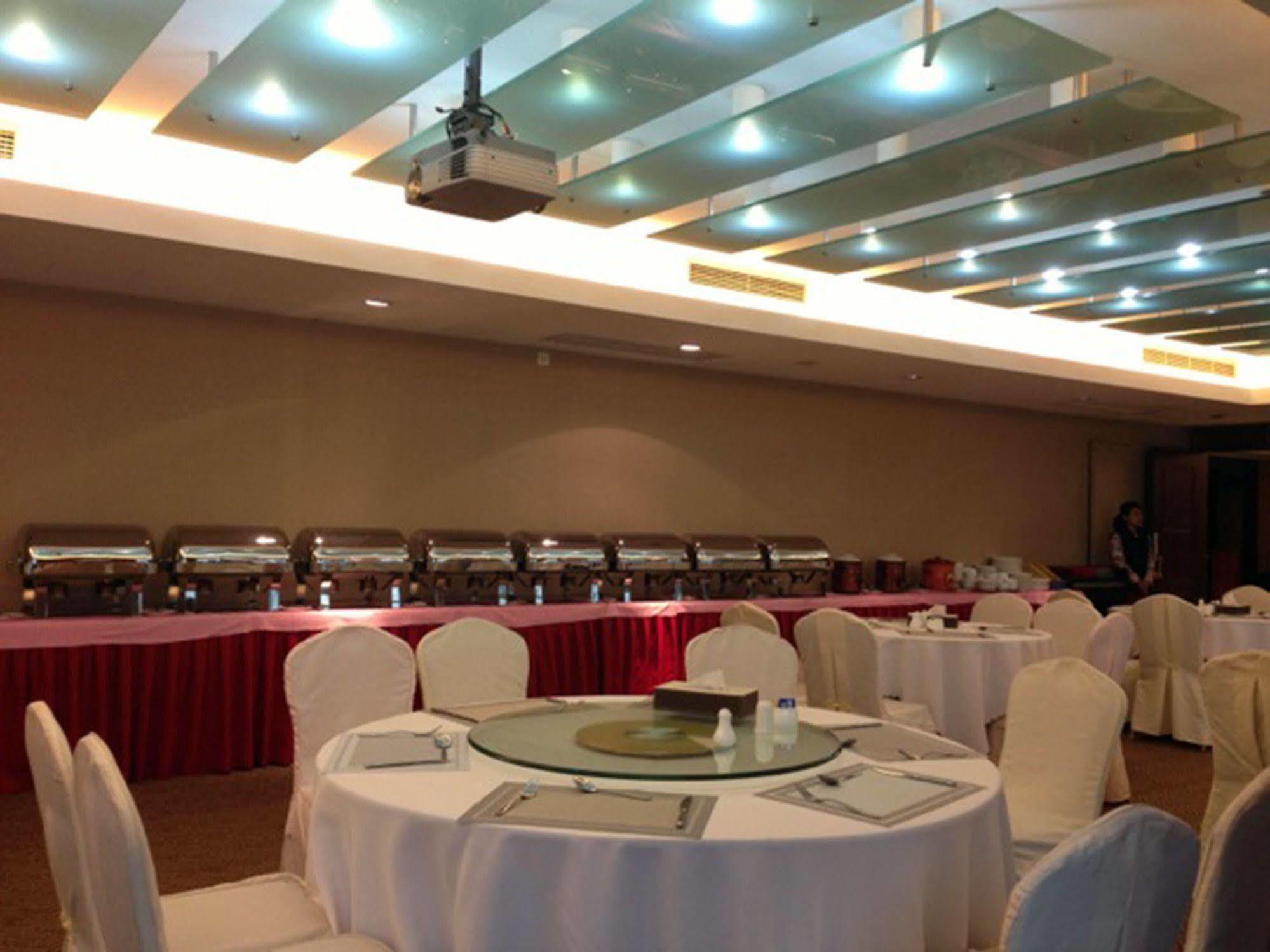 New Times Hotel Shenzhen Railway Station Екстериор снимка