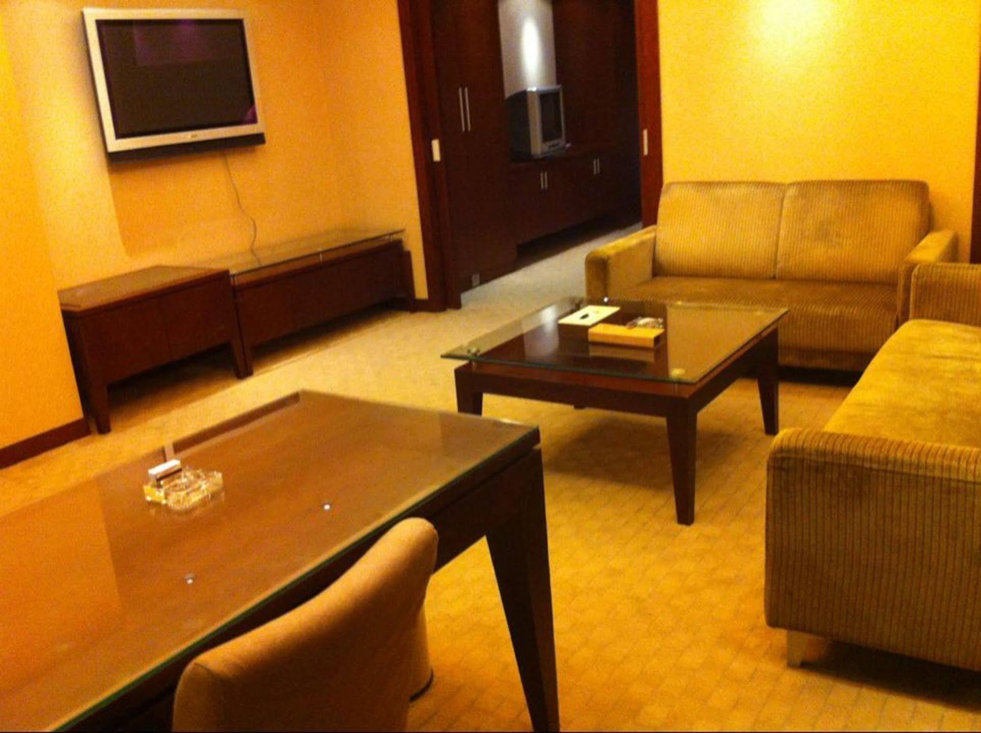 New Times Hotel Shenzhen Railway Station Екстериор снимка